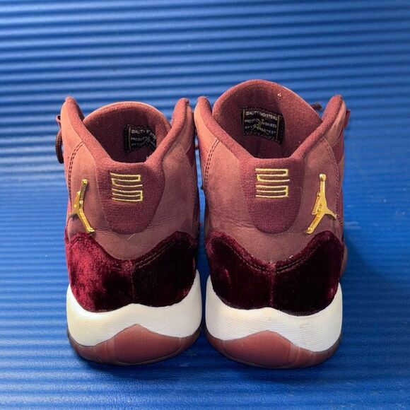 Size 8Y- GS Nike Air Jordan 11 Retro Heiress Maroon RARE 852625-650 Women’s 9.5 - Picture 7 of 8